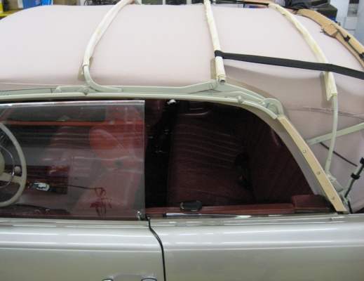 Himmel 111/112 Cabrio, mit Lederbesätzen