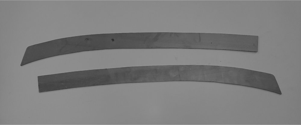 Frontspriegelleiste 356 T2-T6 für Frontspriegelvorderkante, Stahl, Paar